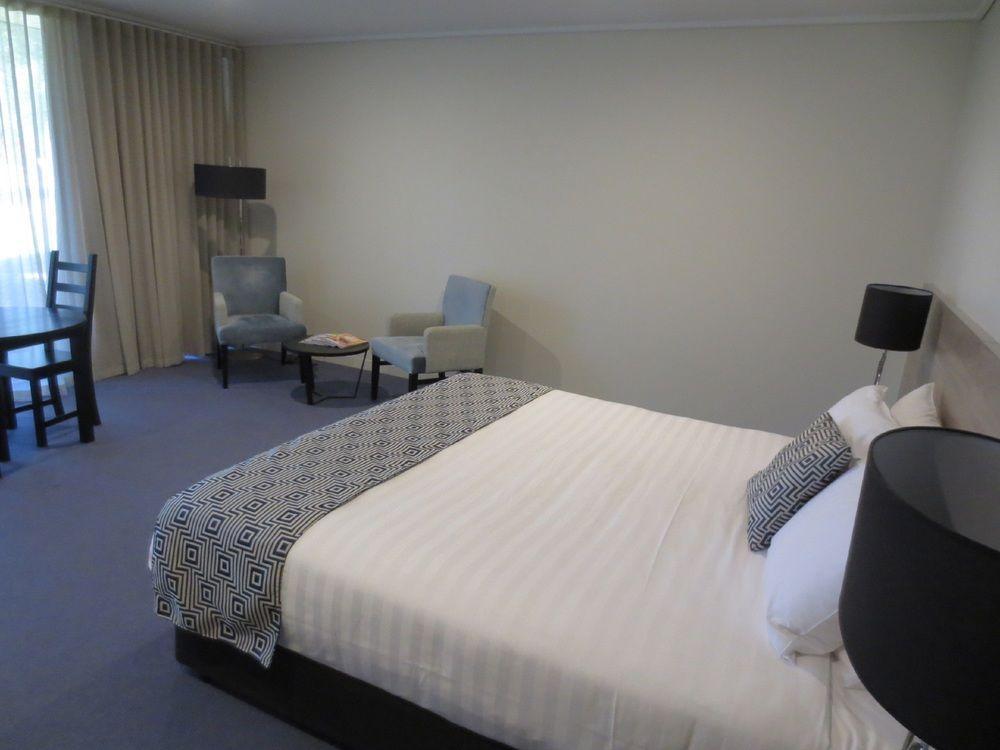 The Dingley Hotel Luaran gambar